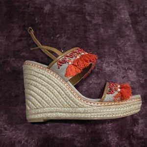 Tory Burch Size 10 Tan and Orange Espadrille Sandals New, Never worn